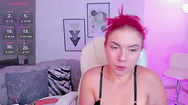 Snapshot of kendaall_jenner_ chatting on March 4, 2025, 7:30 am kendaall jenner  online show from March 4, 2025, 7:30 am