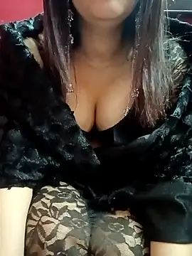 Snapshot of payal9038 chatting on December 24, 2024, 12:33 pm payal9038 online show from December 24, 2024, 12:33 pm