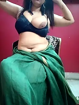 Snapshot of payal9038 chatting on February 22, 2025, 4:07 am payal9038 online show from February 22, 2025, 4:07 am