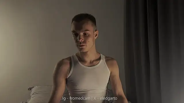 Snapshot of fromed chatting on October 15, 2025, 10:43 pm fromed online show from October 15, 2025, 10:43 pm