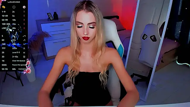 Snapshot of Emilia_Klar chatting on September 12, 2025, 3:12 pm Emilia Klar online show from September 12, 2025, 3:12 pm