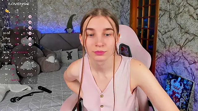 Snapshot of _flowersweeet_ chatting on January 3, 2025, 3:44 pm  flowersweeet  online show from January 3, 2025, 3:44 pm