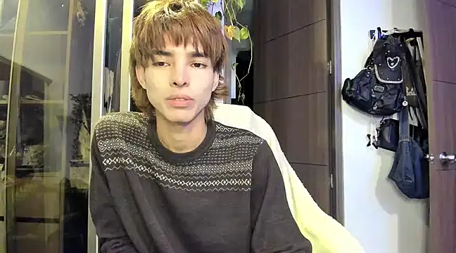 Snapshot of santy-kitty chatting on January 29, 2025, 1:27 am santy-kitty online show from January 29, 2025, 1:27 am