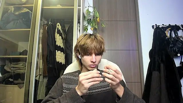 Snapshot of santy-kitty chatting on March 4, 2025, 2:49 am santy-kitty online show from March 4, 2025, 2:49 am