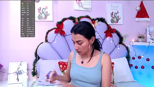 Snapshot of HannaPretthy chatting on December 23, 2024, 6:58 pm HannaPretthy online show from December 23, 2024, 6:58 pm