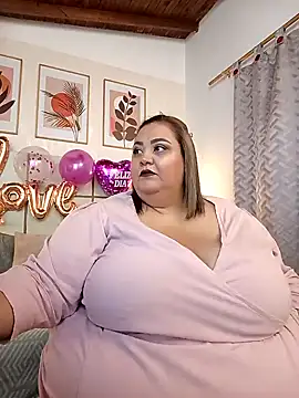 Snapshot of Alisson_am chatting on February 14, 2025, 11:42 am Alisson am online show from February 14, 2025, 11:42 am