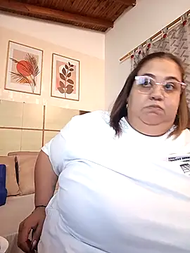 Snapshot of Alisson_am chatting on February 26, 2025, 11:41 am Alisson am online show from February 26, 2025, 11:41 am