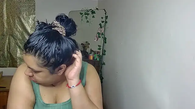 Snapshot of GoddessLorenaTheeSiren chatting on September 9, 2025, 9:31 am GoddessLorenaTheeSiren online show from September 9, 2025, 9:31 am