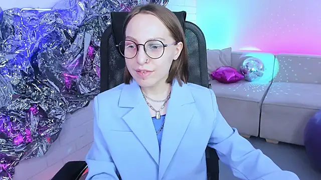 Snapshot of AphexQueen chatting on January 26, 2025, 1:15 pm AphexQueen online show from January 26, 2025, 1:15 pm