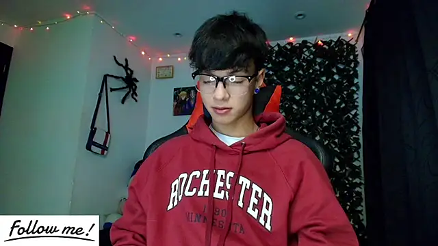 Snapshot of twink_sebas_ chatting on January 22, 2025, 9:13 am twink sebas  online show from January 22, 2025, 9:13 am
