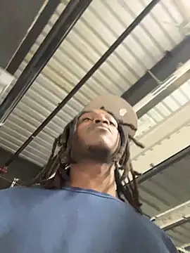 Snapshot of sneakylink13__ chatting on October 29, 2025, 5:58 pm sneakylink13 online show from October 29, 2025, 5:58 pm