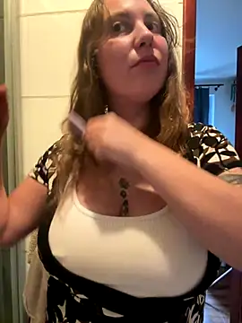 Snapshot of Yanacool007 chatting on October 9, 2025, 12:36 pm Yanacool007 online show from October 9, 2025, 12:36 pm