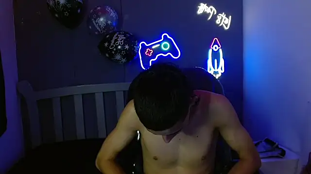 Snapshot of JackSwan18 chatting on January 8, 2025, 4:00 pm JackSwan18 online show from January 8, 2025, 4:00 pm