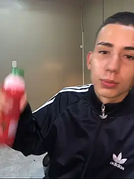 Snapshot of JackSwan18 chatting on October 14, 2025, 4:02 am JackSwan18 online show from October 14, 2025, 4:02 am