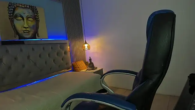 Snapshot of JackSwan18 chatting on November 17, 2025, 5:08 pm JackSwan18 online show from November 17, 2025, 5:08 pm