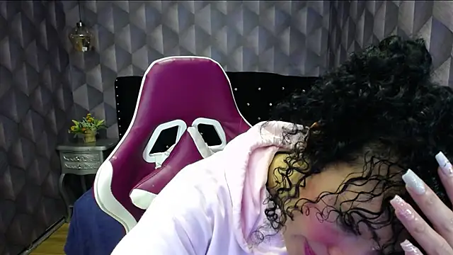 Snapshot of Sofiacowperx chatting on January 15, 2025, 1:09 pm Sofiacowperx online show from January 15, 2025, 1:09 pm