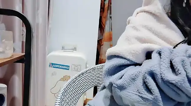 Snapshot of arena1357 chatting on December 19, 2024, 8:34 pm arena1357 online show from December 19, 2024, 8:34 pm