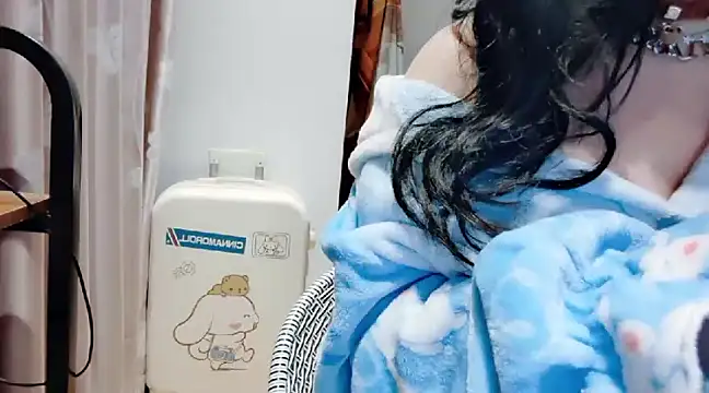 Snapshot of arena1357 chatting on February 21, 2025, 1:44 pm arena1357 online show from February 21, 2025, 1:44 pm