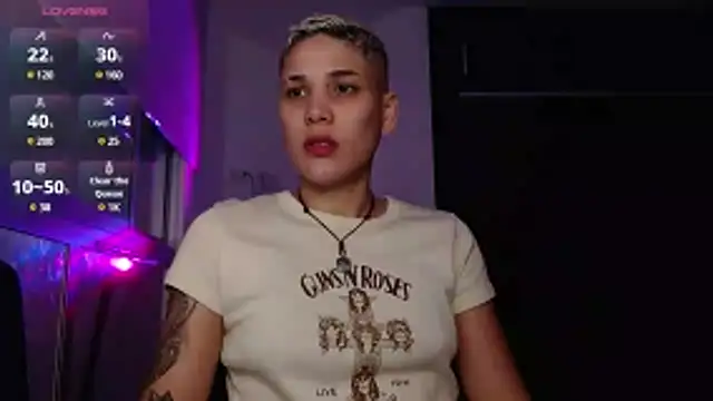 Snapshot of Charlee_pink chatting on December 4, 2024, 9:51 am Charlee pink online show from December 4, 2024, 9:51 am