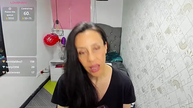 Snapshot of Abrillee1 chatting on March 11, 2025, 10:31 pm Abrillee1 online show from March 11, 2025, 10:31 pm