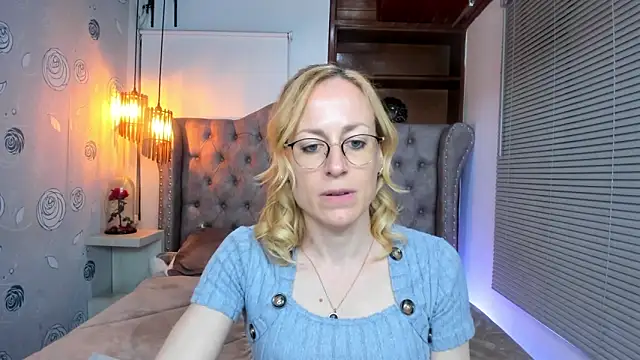 Snapshot of SammySanders chatting on December 28, 2024, 1:18 am SammySanders online show from December 28, 2024, 1:18 am