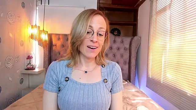 Snapshot of SammySanders chatting on January 28, 2025, 6:39 pm SammySanders online show from January 28, 2025, 6:39 pm