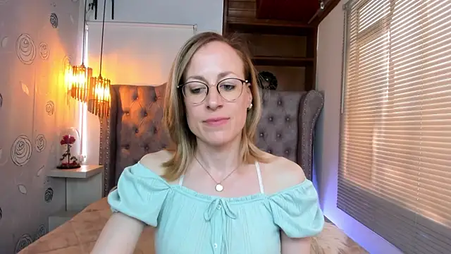 Snapshot of SammySanders chatting on January 29, 2025, 8:25 pm SammySanders online show from January 29, 2025, 8:25 pm