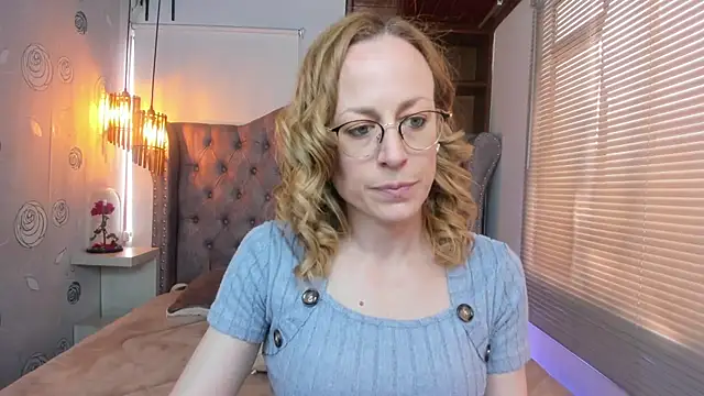 Snapshot of SammySanders chatting on February 25, 2025, 4:53 pm SammySanders online show from February 25, 2025, 4:53 pm