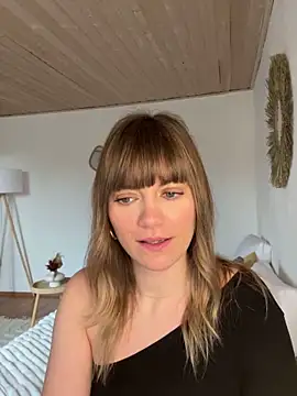 Snapshot of Milla__one chatting on January 30, 2025, 11:11 am Milla  one online show from January 30, 2025, 11:11 am