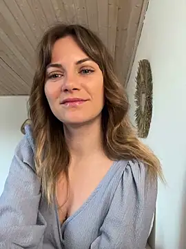 Snapshot of Milla__one chatting on February 19, 2025, 8:12 am Milla  one online show from February 19, 2025, 8:12 am