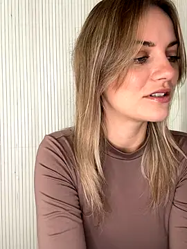 Snapshot of Milla__one chatting on October 14, 2025, 6:47 am Milla  one online show from October 14, 2025, 6:47 am