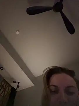 Snapshot of Milla__one chatting on October 26, 2025, 10:32 am Milla  one online show from October 26, 2025, 10:32 am