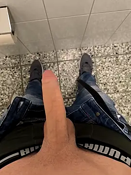 Snapshot of geilehecke1 chatting on March 10, 2025, 12:04 pm geilehecke1 online show from March 10, 2025, 12:04 pm