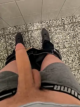 Snapshot of geilehecke1 chatting on March 21, 2025, 3:35 pm geilehecke1 online show from March 21, 2025, 3:35 pm