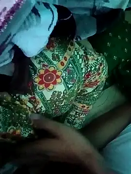 Snapshot of Lustyful_Couple chatting on October 27, 2025, 10:47 pm Lustyful Couple online show from October 27, 2025, 10:47 pm