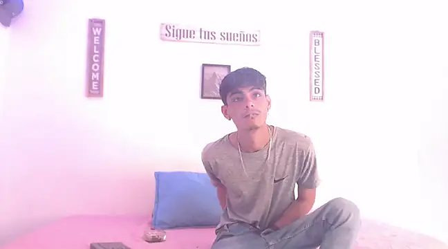 Snapshot of harrytomson_1 chatting on December 15, 2024, 5:31 pm harrytomson 1 online show from December 15, 2024, 5:31 pm