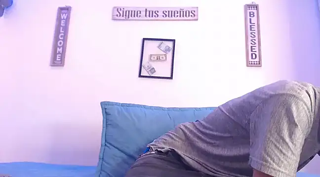 Snapshot of harrytomson_1 chatting on March 8, 2025, 11:16 am harrytomson 1 online show from March 8, 2025, 11:16 am