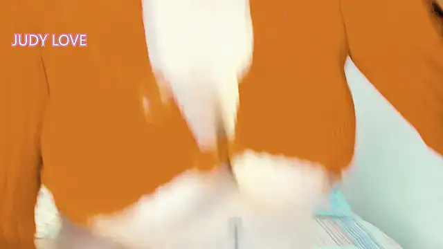 Snapshot of Sweet_Apple01 chatting on January 6, 2025, 3:19 pm Sweet Apple01 online show from January 6, 2025, 3:19 pm