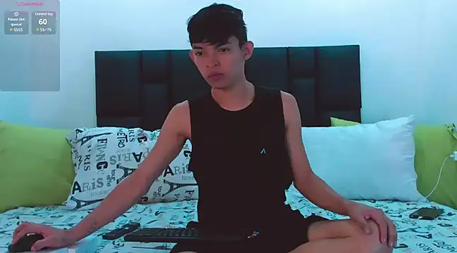 Snapshot of Tonny_twink_ chatting on January 31, 2025, 4:58 am Tonny twink  online show from January 31, 2025, 4:58 am