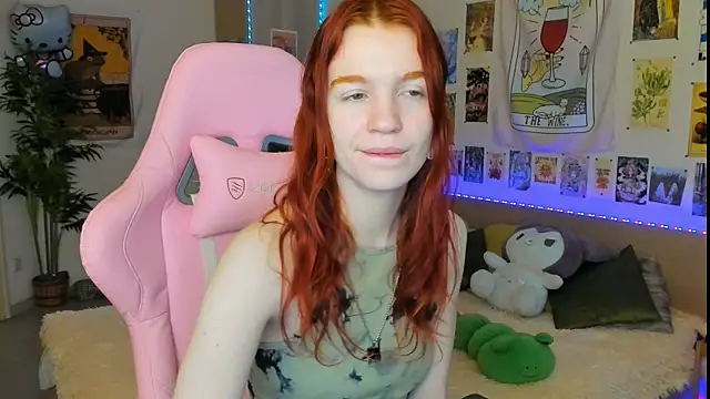 Snapshot of Sunny_Elly chatting on February 9, 2025, 8:33 am Sunny Elly online show from February 9, 2025, 8:33 am