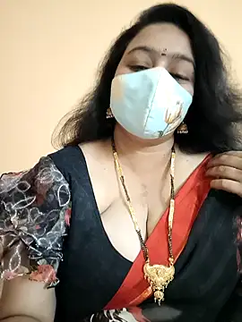 neelu-hoty online show from December 23, 2024, 4:50 pm