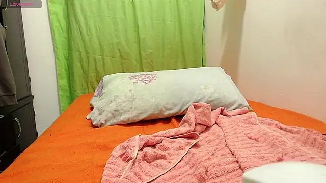 Snapshot of kimberley_123 chatting on November 1, 2025, 3:03 pm kimberley 123 online show from November 1, 2025, 3:03 pm