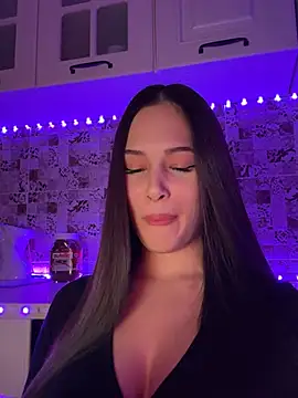 Snapshot of EricaWalls chatting on January 31, 2025, 6:47 pm EricaWalls online show from January 31, 2025, 6:47 pm