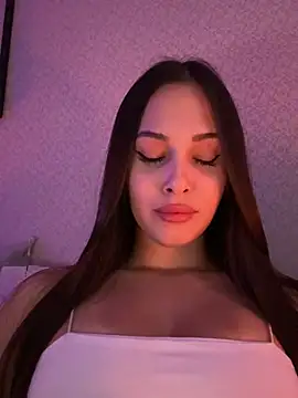 Snapshot of EricaWalls chatting on February 3, 2025, 8:03 pm EricaWalls online show from February 3, 2025, 8:03 pm