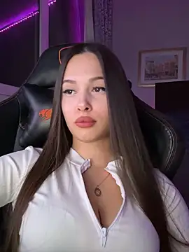 Snapshot of EricaWalls chatting on November 2, 2025, 5:15 pm EricaWalls online show from November 2, 2025, 5:15 pm