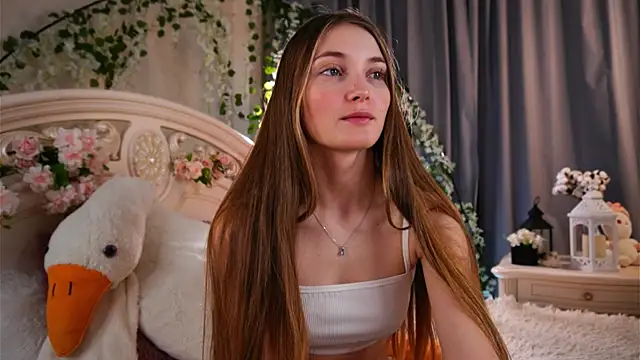 Snapshot of MonaEldon chatting on November 7, 2025, 2:22 am MonaEldon online show from November 7, 2025, 2:22 am