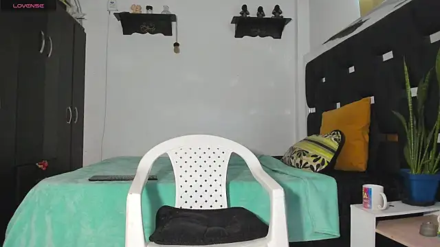 Snapshot of RyanRizzo chatting on March 19, 2025, 12:45 pm RyanRizzo online show from March 19, 2025, 12:45 pm