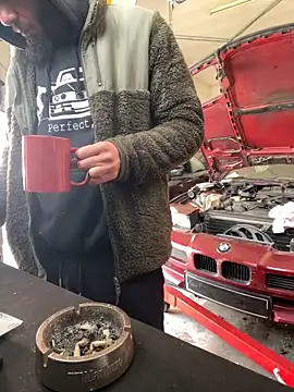 Snapshot of donnuozfutura chatting on February 24, 2025, 10:26 am donnuozfutura online show from February 24, 2025, 10:26 am