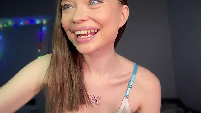 dollfromvenus online show from January 12, 2025, 5:01 pm