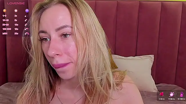 Snapshot of Diana_Garrett chatting on March 16, 2025, 7:59 am Diana Garrett online show from March 16, 2025, 7:59 am